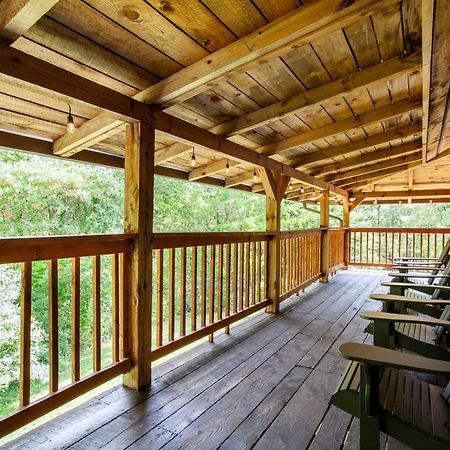 Forest Home Hot Tub Fire Pit Pool Table Pigeon Forge Exterior foto